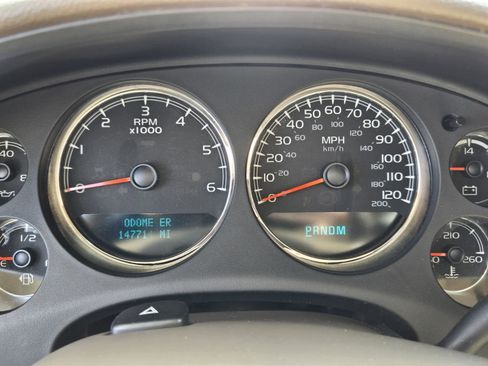 Used 2013 GMC Yukon XL SLT RWD image 14