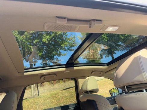 Used 2025 Acura MDX SH-AWD w/ Advance Package image 11