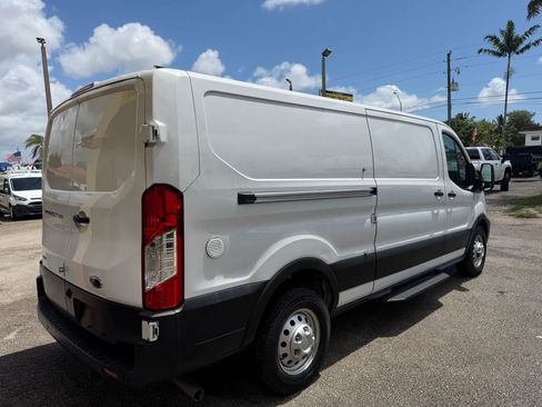 Used 2023 Ford Transit 250 148 Low Roof AWD w/ Fleet Fuel Economy Package image 7