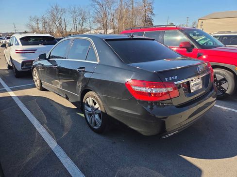 Used 2011 Mercedes-Benz E 350 BlueTEC Sedan image 7