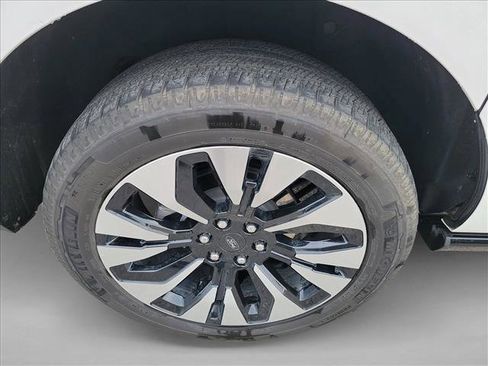 Used 2025 Ford Expedition Max Platinum w/ Driver's Package image 13