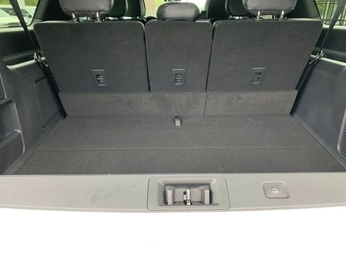 New 2026 Lincoln Navigator L Reserve AWD/4WD image 12