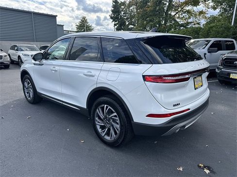 Certified 2024 Lincoln Corsair AWD w/ Equipment Group 101A image 7