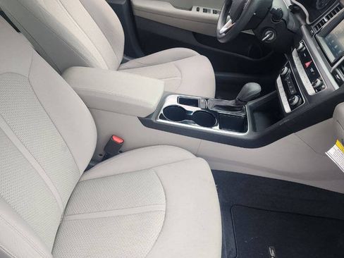 Used 2019 Hyundai Sonata SE FWD image 12
