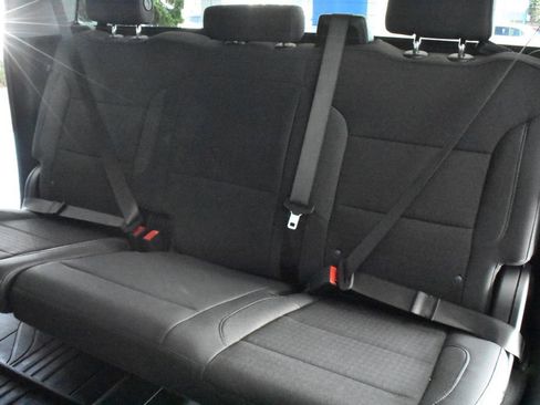 Certified 2025 Chevrolet Silverado 1500 Custom image 31