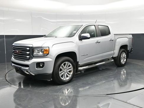 Used 2019 GMC Canyon SLT w/ Trailering Package AWD/4WD image 3