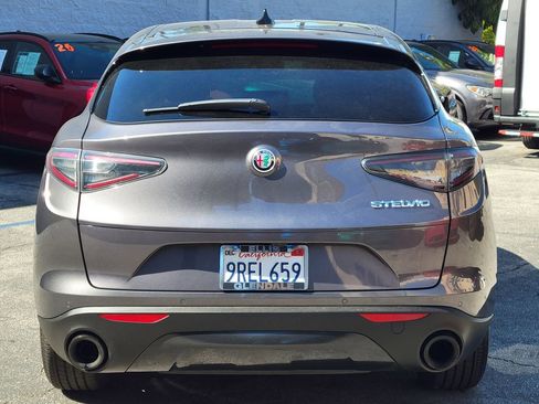 Used 2024 Alfa Romeo Stelvio Sprint RWD image 28