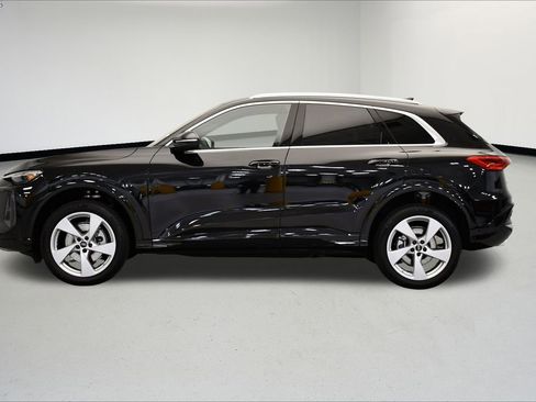 New 2025 Audi Q5 Premium Plus image 2