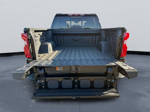 New 2026 Chevrolet Silverado 1500 ZR2 image 6