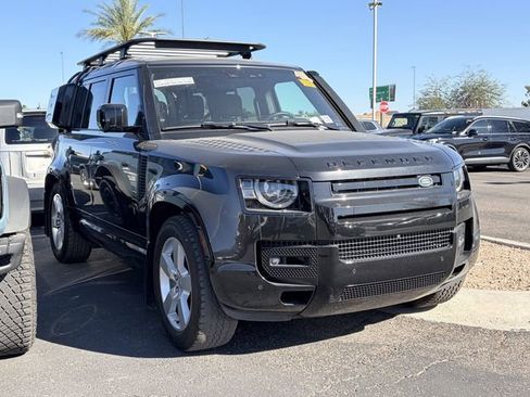 Used 2024 Land Rover Defender 110 X-Dynamic SE image 3
