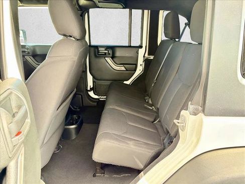 Used 2018 Jeep Wrangler Unlimited Sport S AWD/4WD image 12