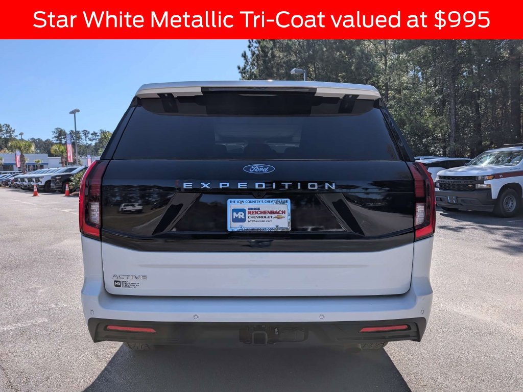 Used 2025 Ford Expedition Active AWD/4WD image 7
