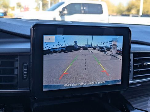 Certified 2024 Ford Explorer Limited image 22