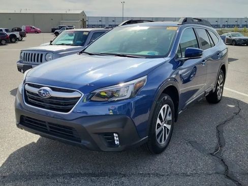 Used 2020 Subaru Outback Premium AWD/4WD image 1