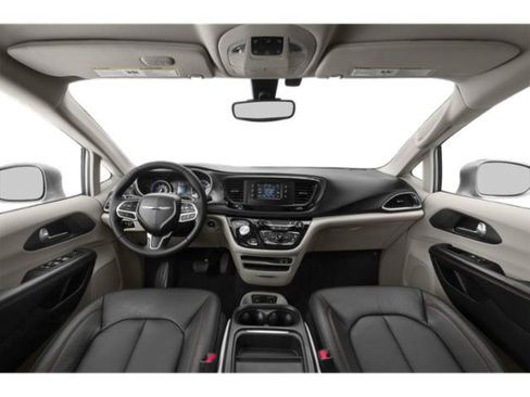 Certified 2020 Chrysler Pacifica Touring-L FWD image 8