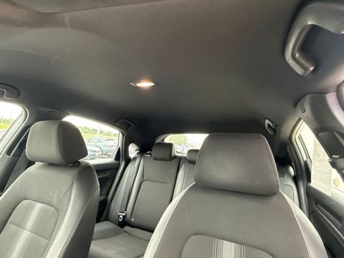 Used 2023 Honda Civic Sport image 9