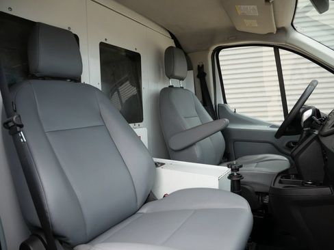 Used 2016 Ford Transit 150 130 Low Roof RWD image 15