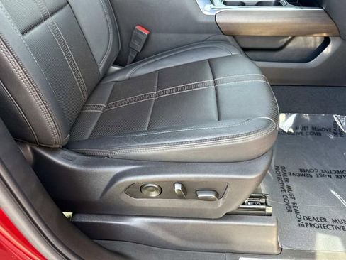 Used 2024 Chevrolet Silverado 1500 High Country image 14