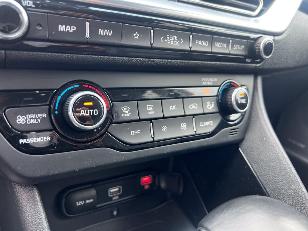 Certified 2022 Kia Niro EX Premium FWD image 20