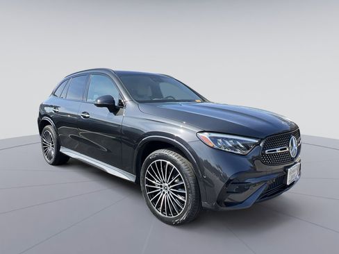 Used 2023 Mercedes-Benz GLC 300 4MATIC image 7