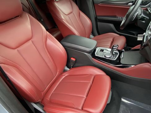 Used 2023 BMW X4 M40i w/ Premium Package image 10