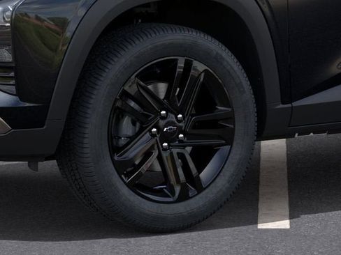 New 2026 Chevrolet Trax ACTIV w/ Sunroof Package FWD image 9