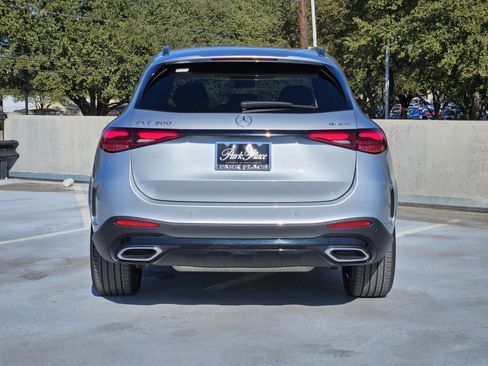 Certified 2025 Mercedes-Benz GLC 300 4MATIC image 7
