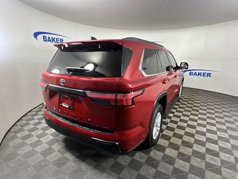 Used 2025 Toyota Sequoia SR5 AWD/4WD image 9