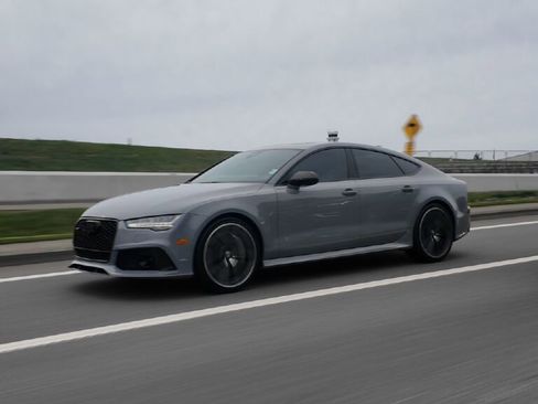 Used 2016 Audi RS 7 Performance w/ Driver Assistance Package image 12