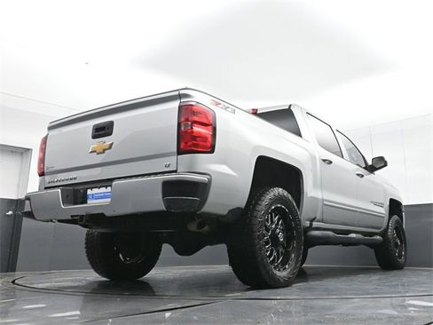 Used 2018 Chevrolet Silverado 1500 LT w/ All Star Edition image 43