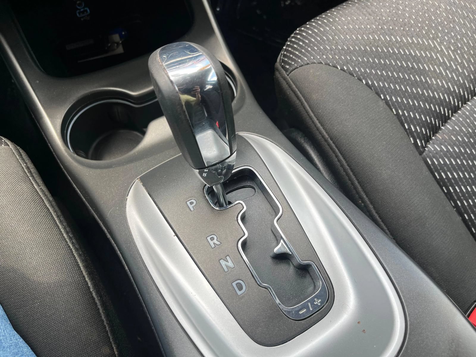 Used 2019 Dodge Journey SE w/ Connectivity Group FWD image 17