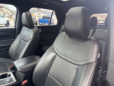 Used 2021 Ford Explorer ST w/ Equipment Group 401A image 18