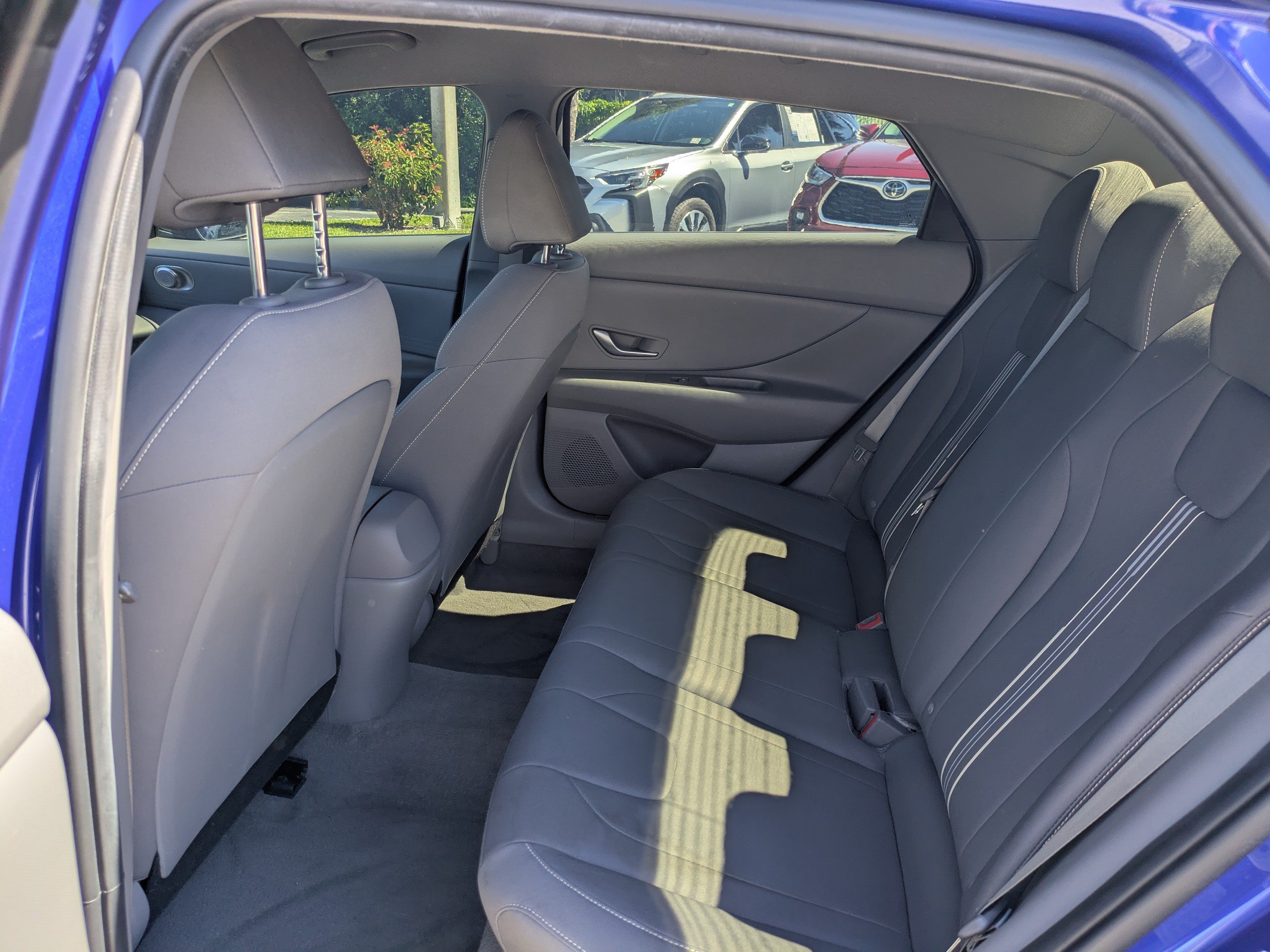 Used 2023 Hyundai Elantra SEL w/ Cargo Package FWD image 13