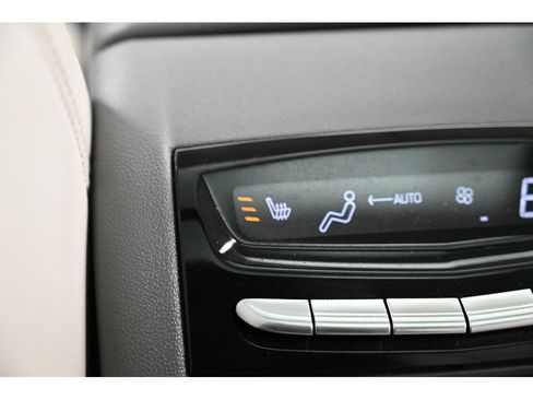 Used 2022 Cadillac XT5 Premium Luxury w/ Technology Package image 28