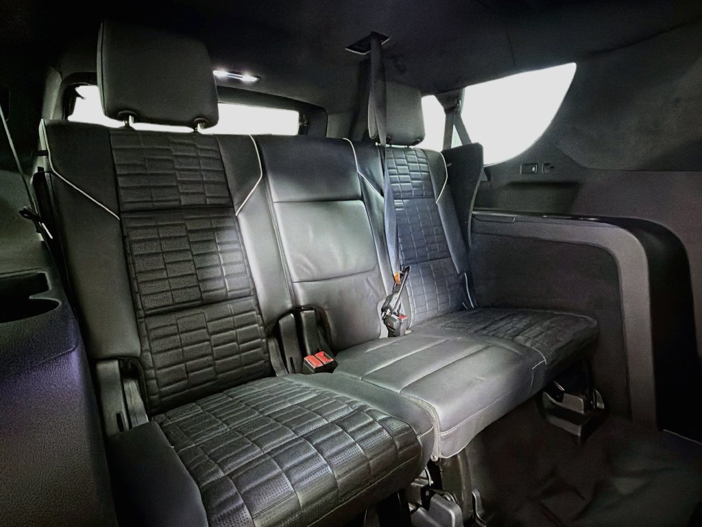 Used 2021 Cadillac Escalade ESV Sport Platinum AWD/4WD image 30