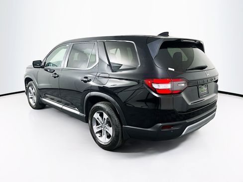 Used 2025 Honda Pilot EX-L image 5