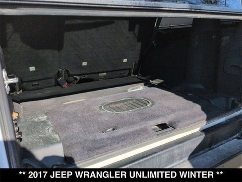 Used 2017 Jeep Wrangler Unlimited Sahara image 4