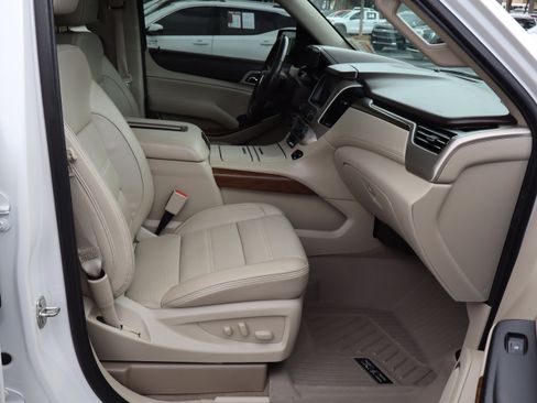 Used 2019 GMC Yukon Denali w/ Open Road Package image 24