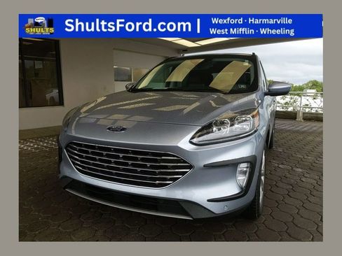 Certified 2022 Ford Escape Titanium w/ Titanium Elite Package AWD/4WD image 1
