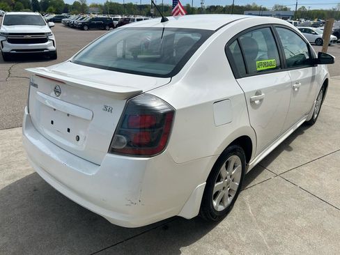 Used 2011 Nissan Sentra 2.0 SR FWD image 5