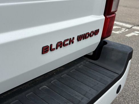 Used 2022 Ford F250 Lariat w/ Black Appearance Package AWD/4WD image 11