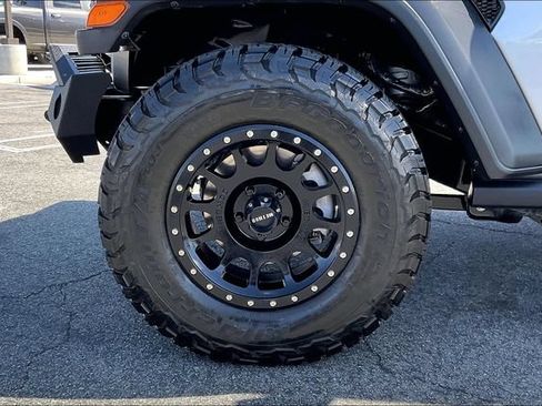 Used 2021 Jeep Wrangler Unlimited Sport AWD/4WD image 8