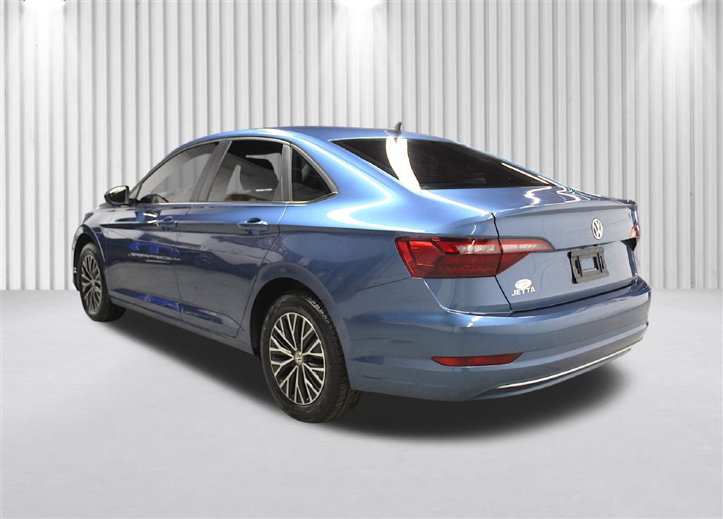 Used 2020 Volkswagen Jetta SE w/ SE Cold Weather Package FWD image 5