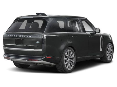 Used 2025 Land Rover Range Rover SE AWD/4WD image 2