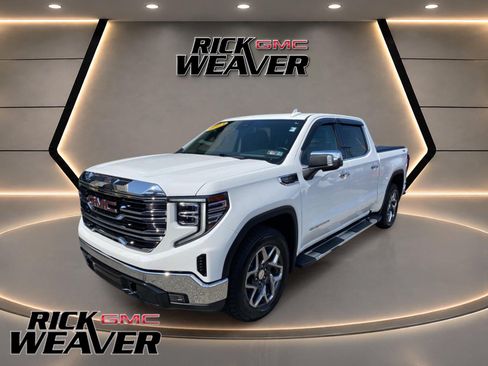 Used 2023 GMC Sierra 1500 SLT w/ SLT Premium Package AWD/4WD image 1