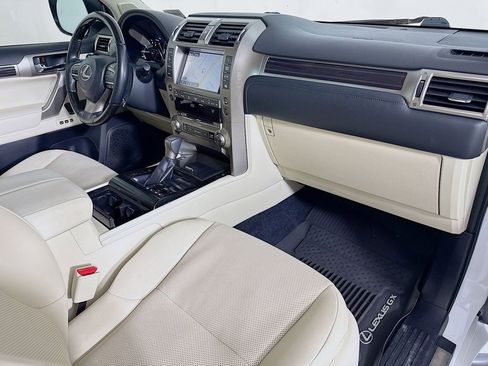 Used 2021 Lexus GX 460 Premium w/ Premium Package AWD/4WD image 30