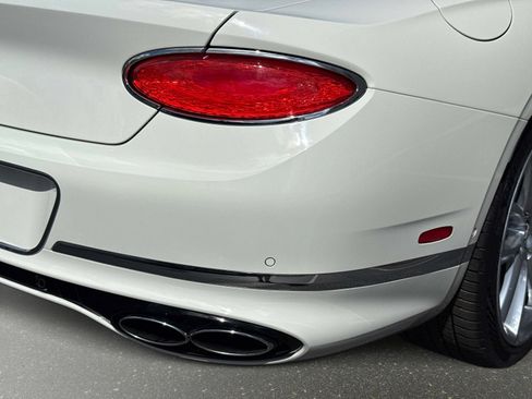 Used 2020 Bentley Continental GT V8 image 18