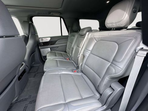 Used 2019 Lincoln Navigator Reserve w/ Cargo Package image 34