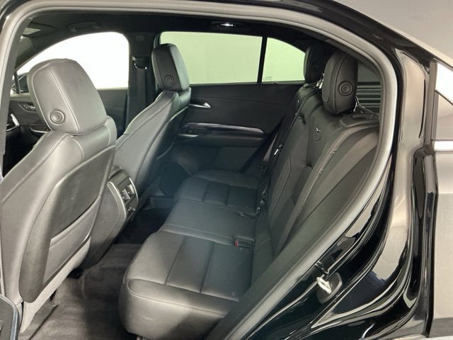 Used 2022 Cadillac XT4 Luxury w/ LPO, ONYX Package AWD/4WD image 26