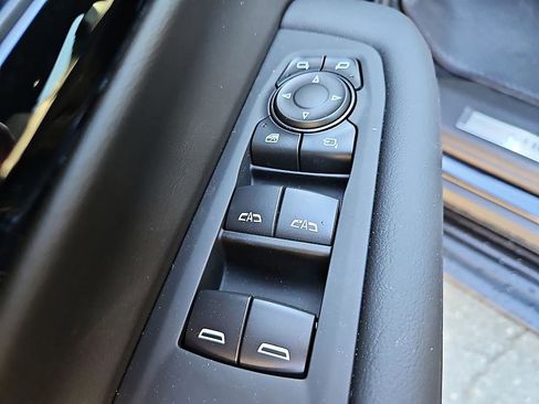 New 2026 Chevrolet Suburban RST w/ RST Capability Package AWD/4WD image 15